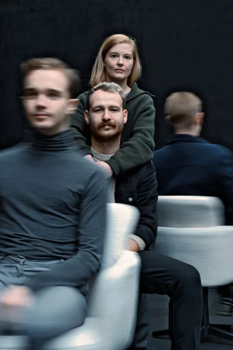 Szenenbild am ende – Bild von des schweigens 8 leseprobenfotos volker beushausen