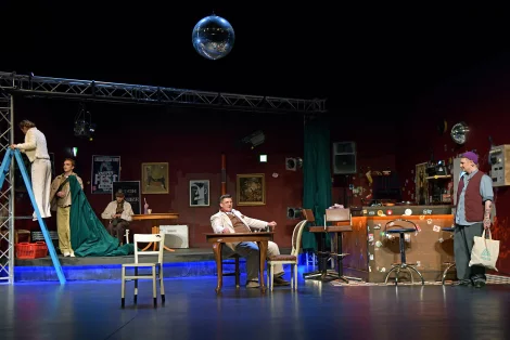 Szenenbild der theatermacher – Bild von 1 volker beushausen