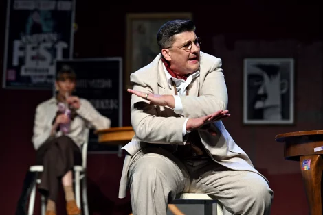 Szenenbild der theatermacher – Bild von 2 volker beushausen