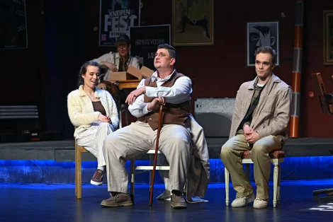 Szenenbild der theatermacher – Bild von 3 volker beushausen